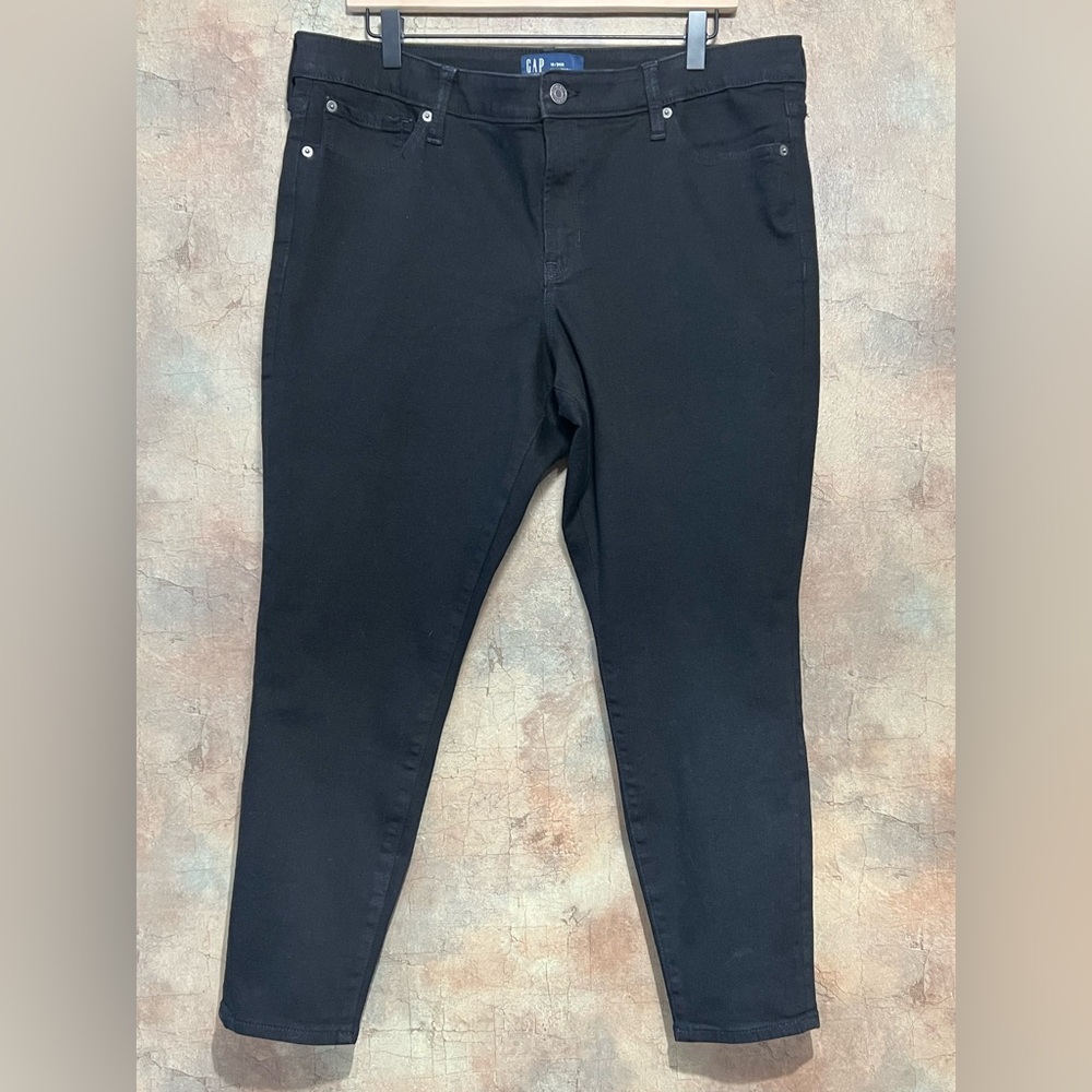 Women’s GAP Black Denim Jeans - NWOT